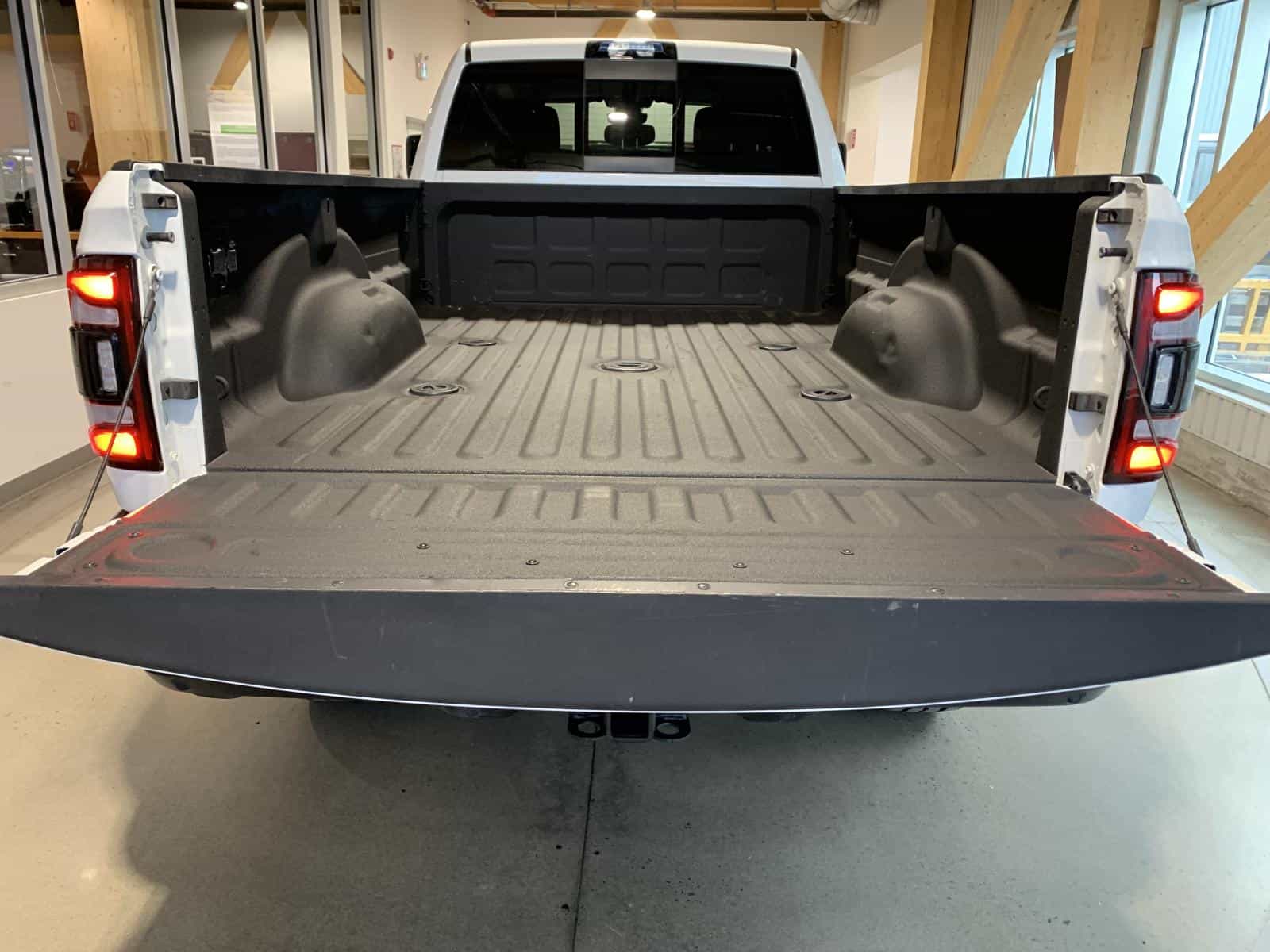 2024 RAM 2500 Big Horn Big Horn - Image 4