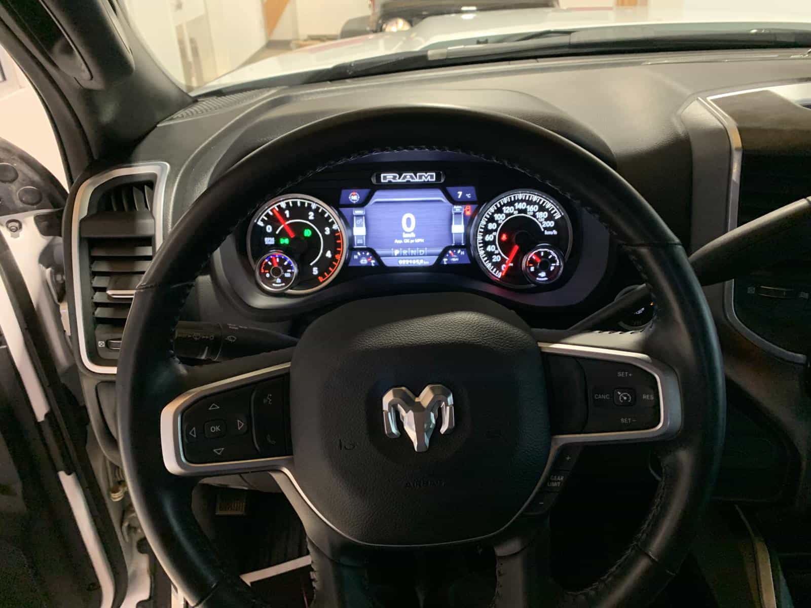 2024 RAM 2500 Big Horn Big Horn - Image 15