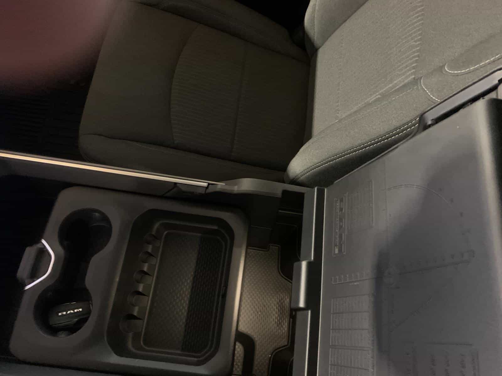 2024 RAM 2500 Big Horn Big Horn - Image 28