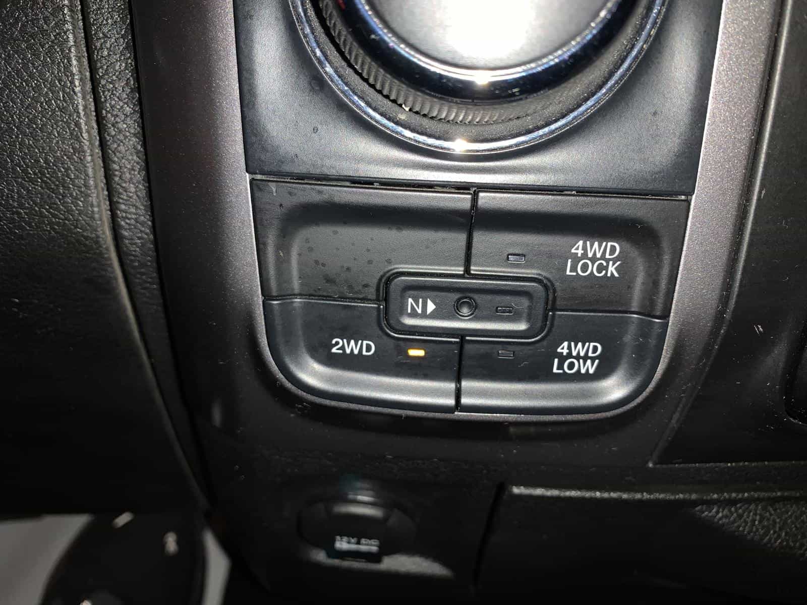 2023 RAM 1500 CLASSIC SLT SLT - Image 17