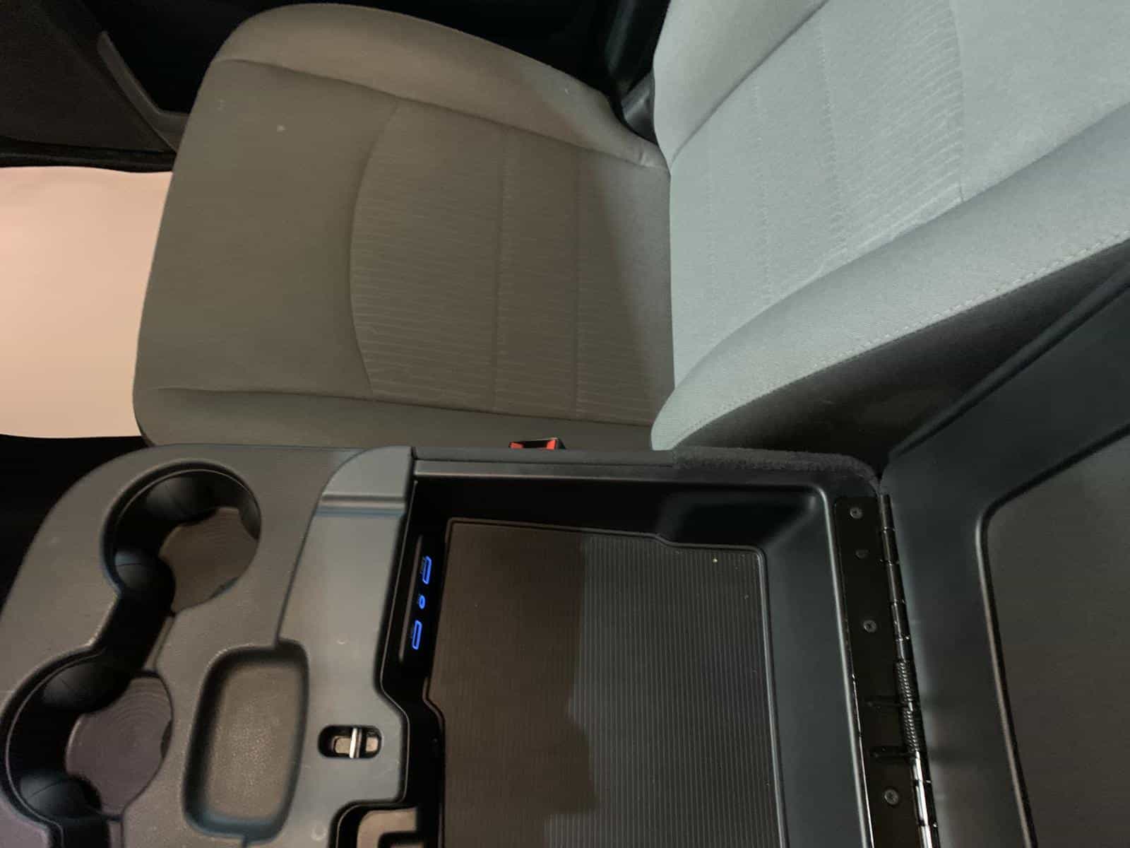 2023 RAM 1500 Classic SLT - Image 25