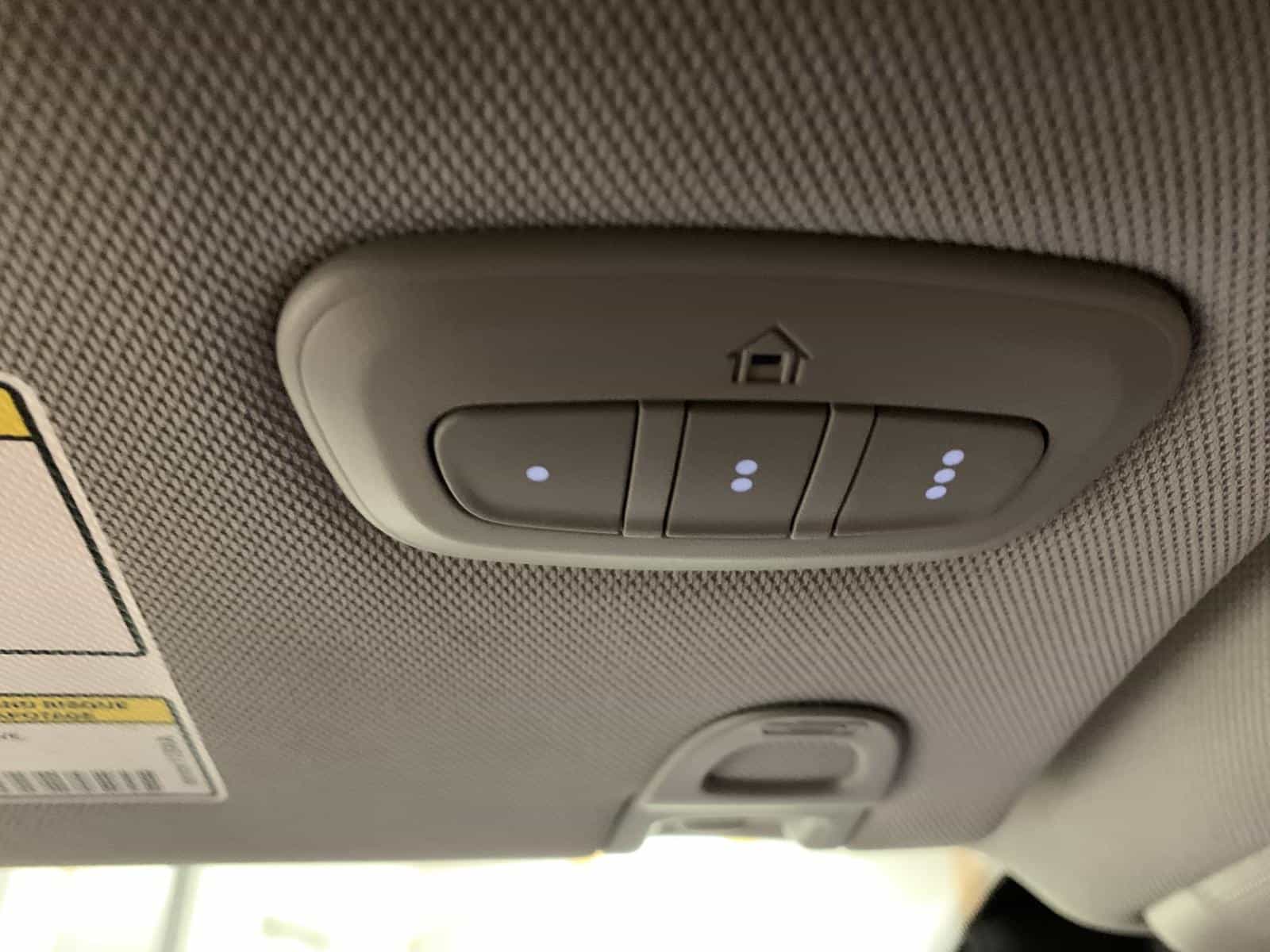 2022 Jeep Compass Trailhawk - Image 31