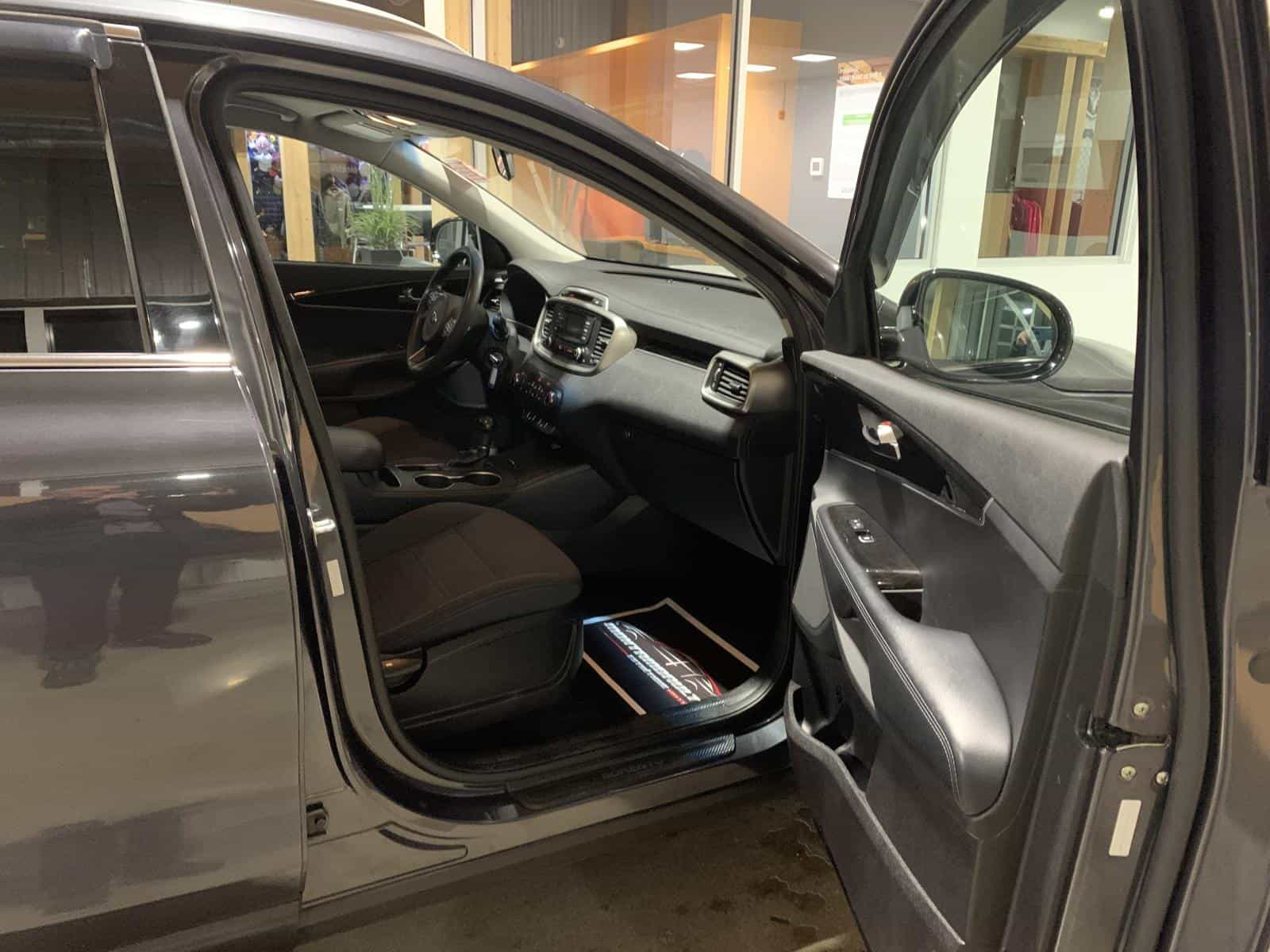 2018 Kia SORENTO LX/L LX - Image 8