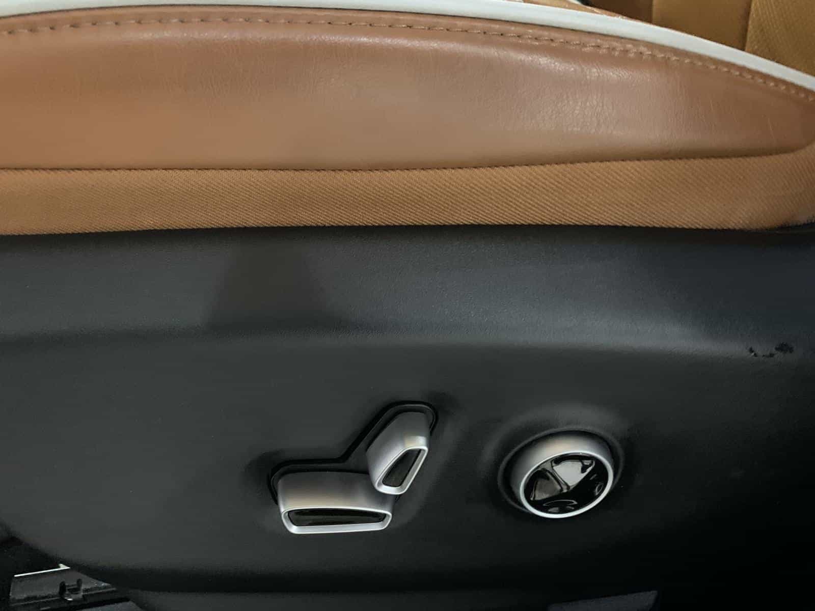 2024 Chrysler Pacifica Pinnacle PHEV - Image 14