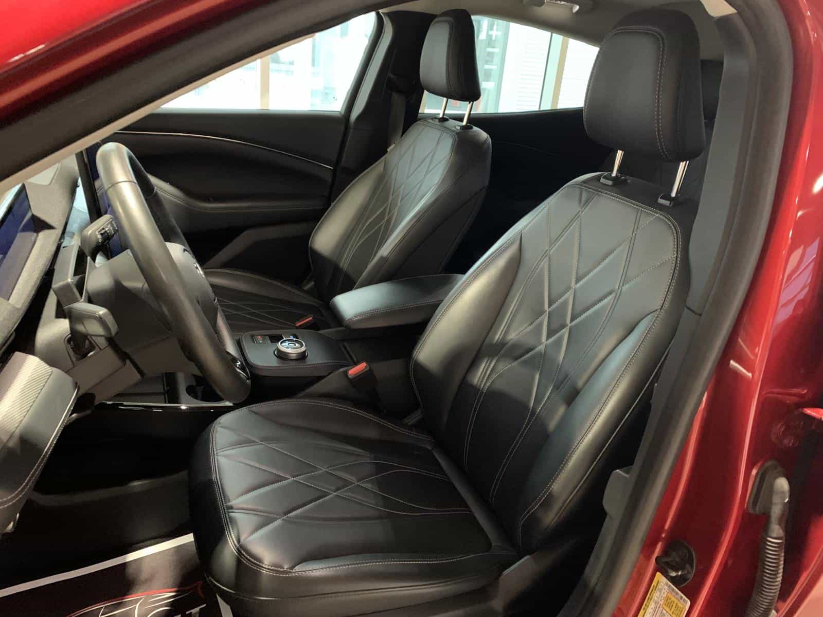 2021 Ford Mustang MACH-E Select - Image 12