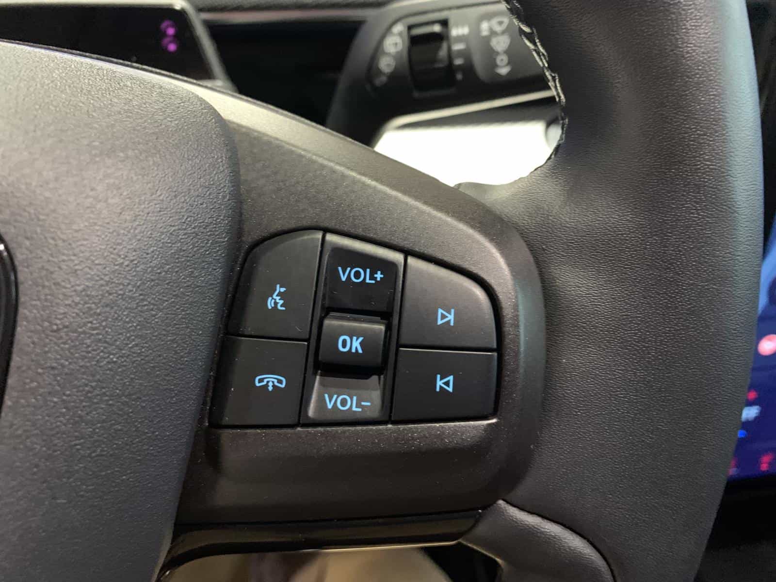 2021 Ford Mustang Select - Image 20