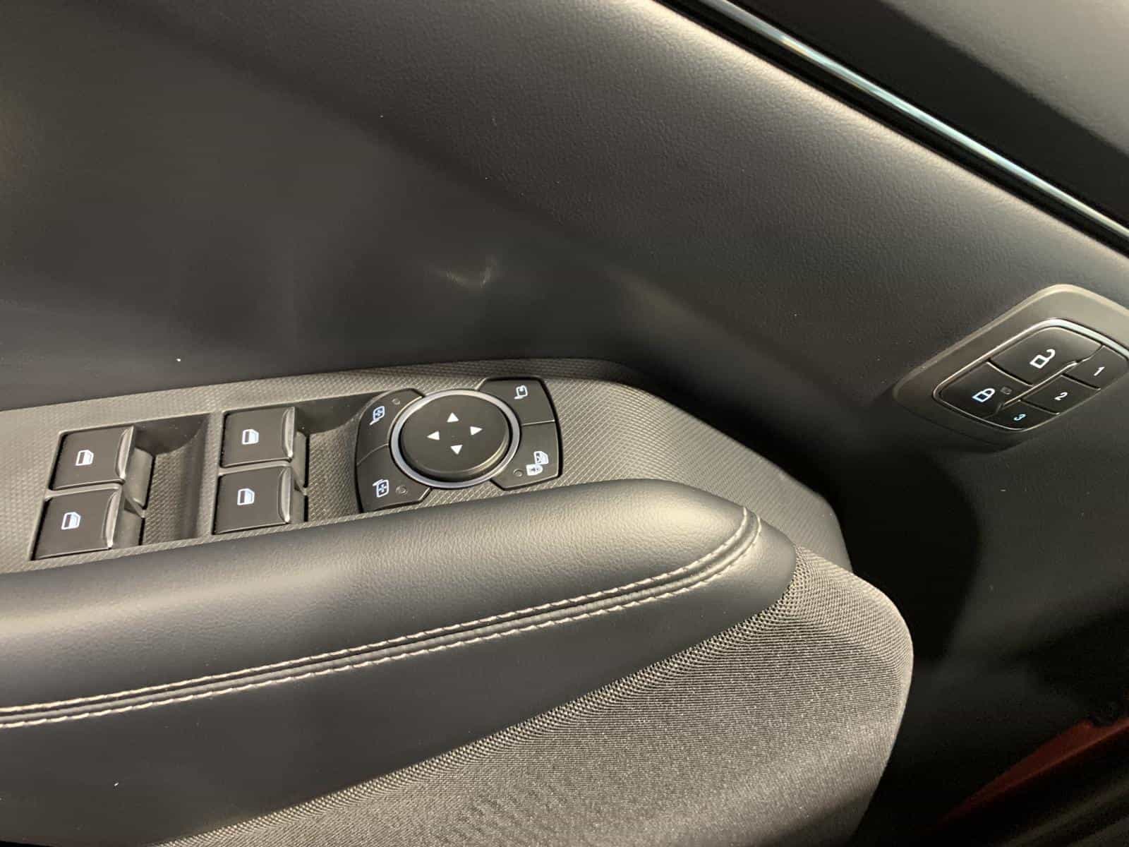 2021 Ford Mustang Select - Image 22