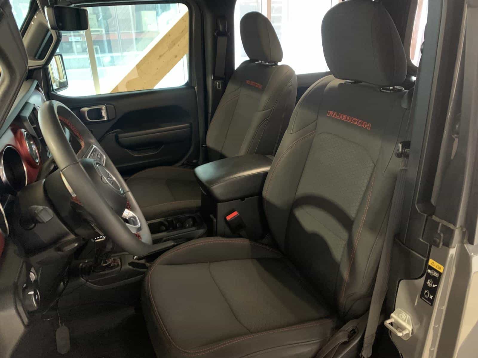 2023 Jeep Wrangler Rubicon - Image 10