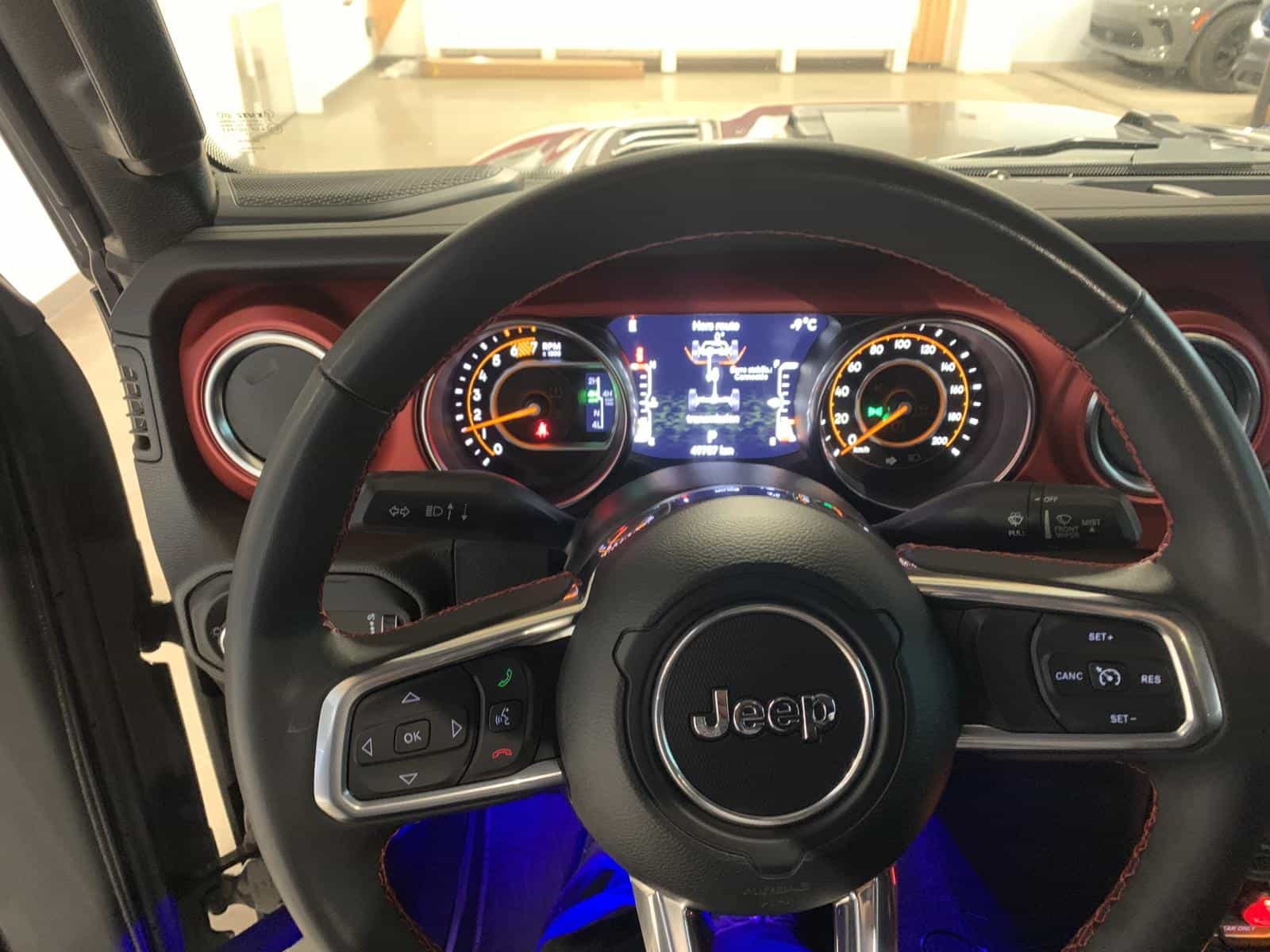 2023 Jeep Wrangler Rubicon - Image 11