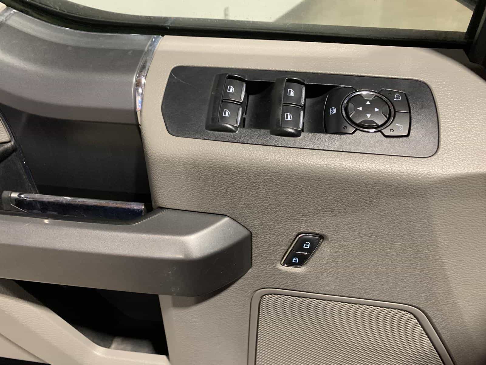 2015 Ford F150 F-150 XLT - Image 23