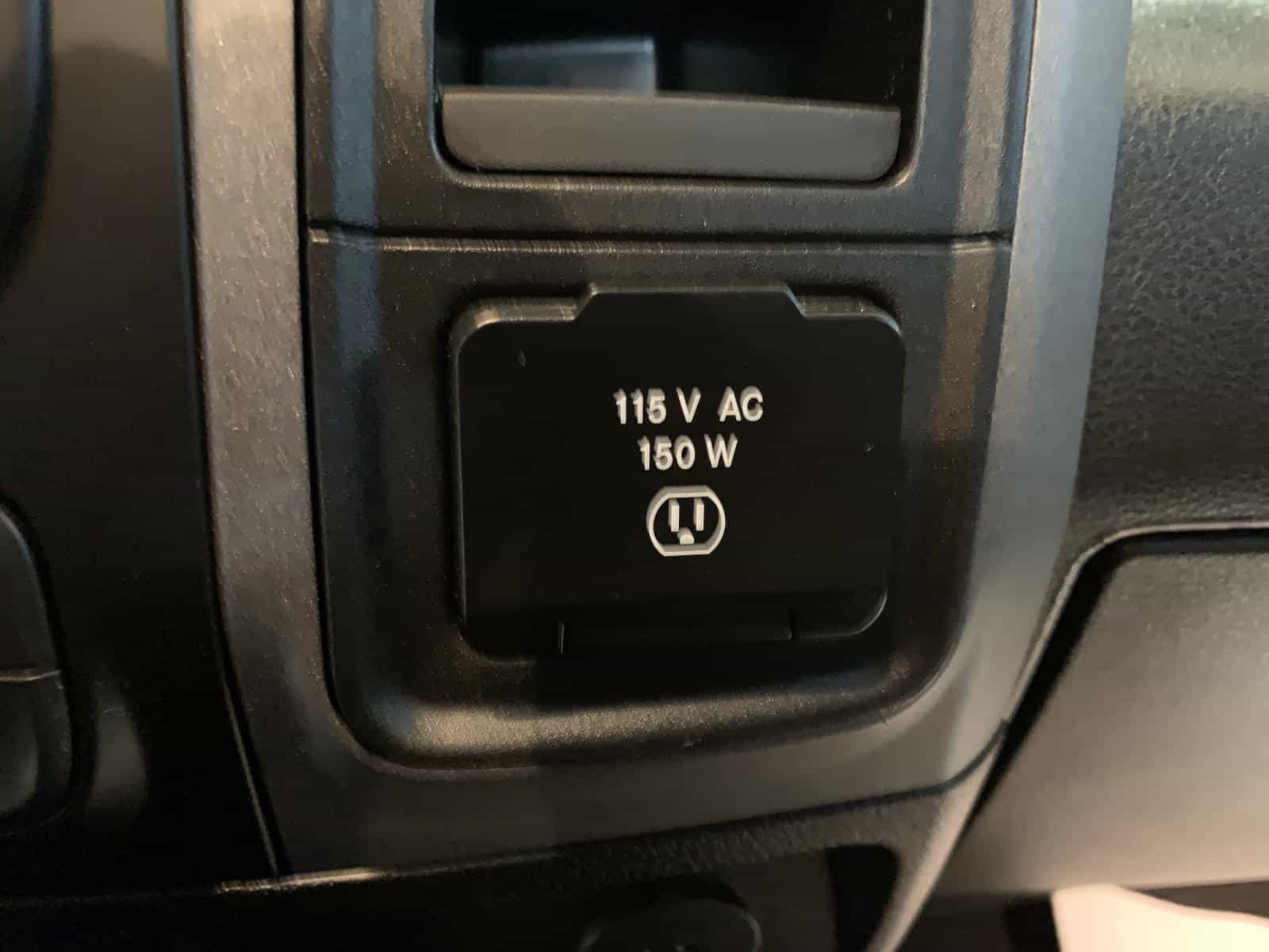 2021 RAM 1500 Classic SXT - Image 28