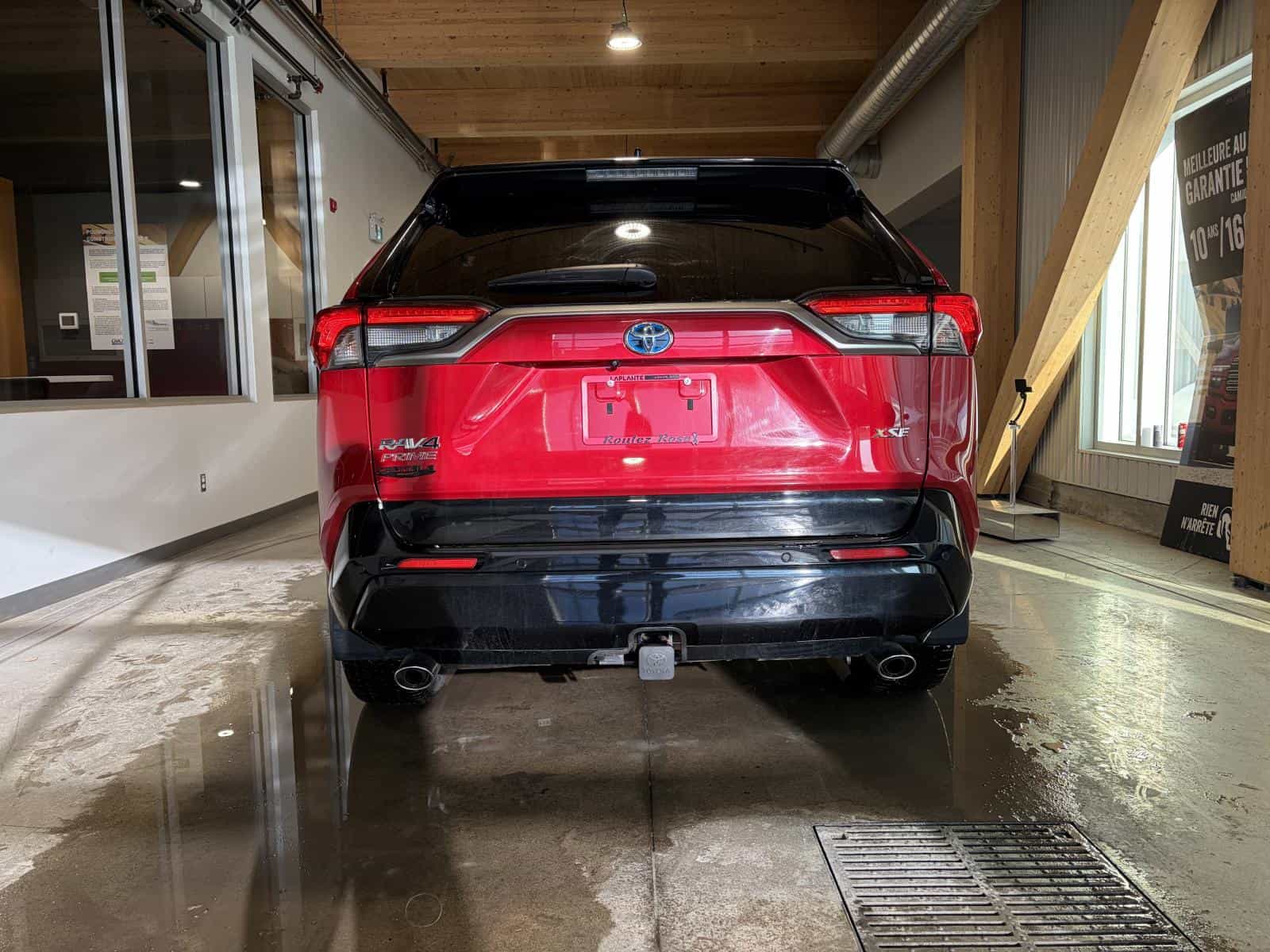 2023 Toyota Rav4 Prime XSE AWD - Image 5