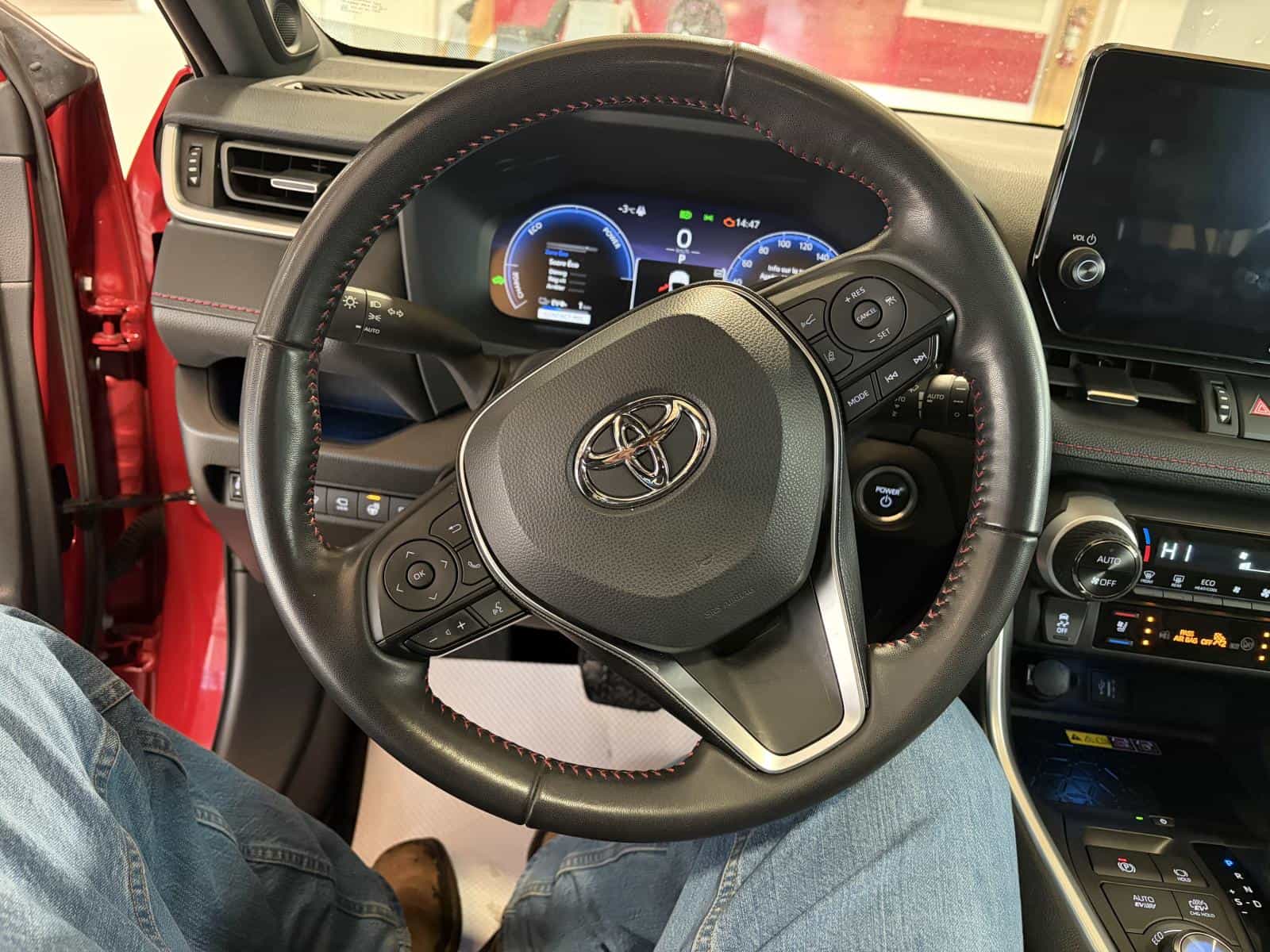 2023 Toyota Rav4 Prime XSE AWD - Image 19