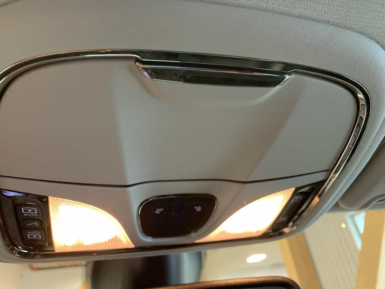 2021 Jeep Cherokee Trailhawk - Image 29