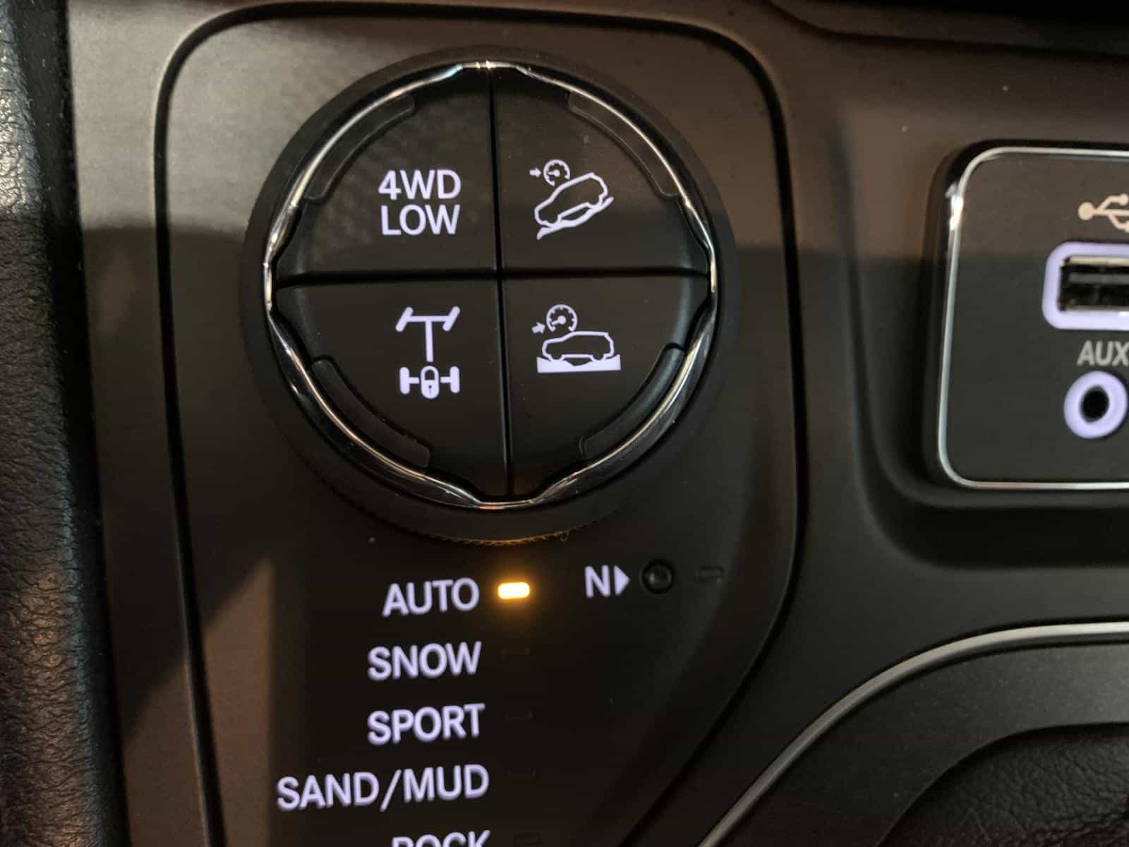 2022 Jeep Cherokee Trailhawk - Image 20