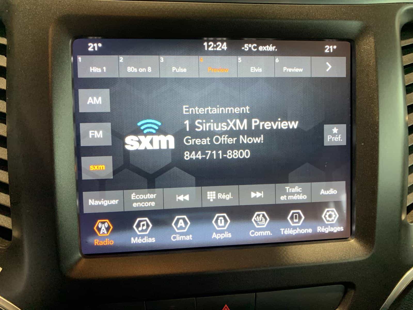 2022 Jeep Cherokee Trailhawk - Image 31