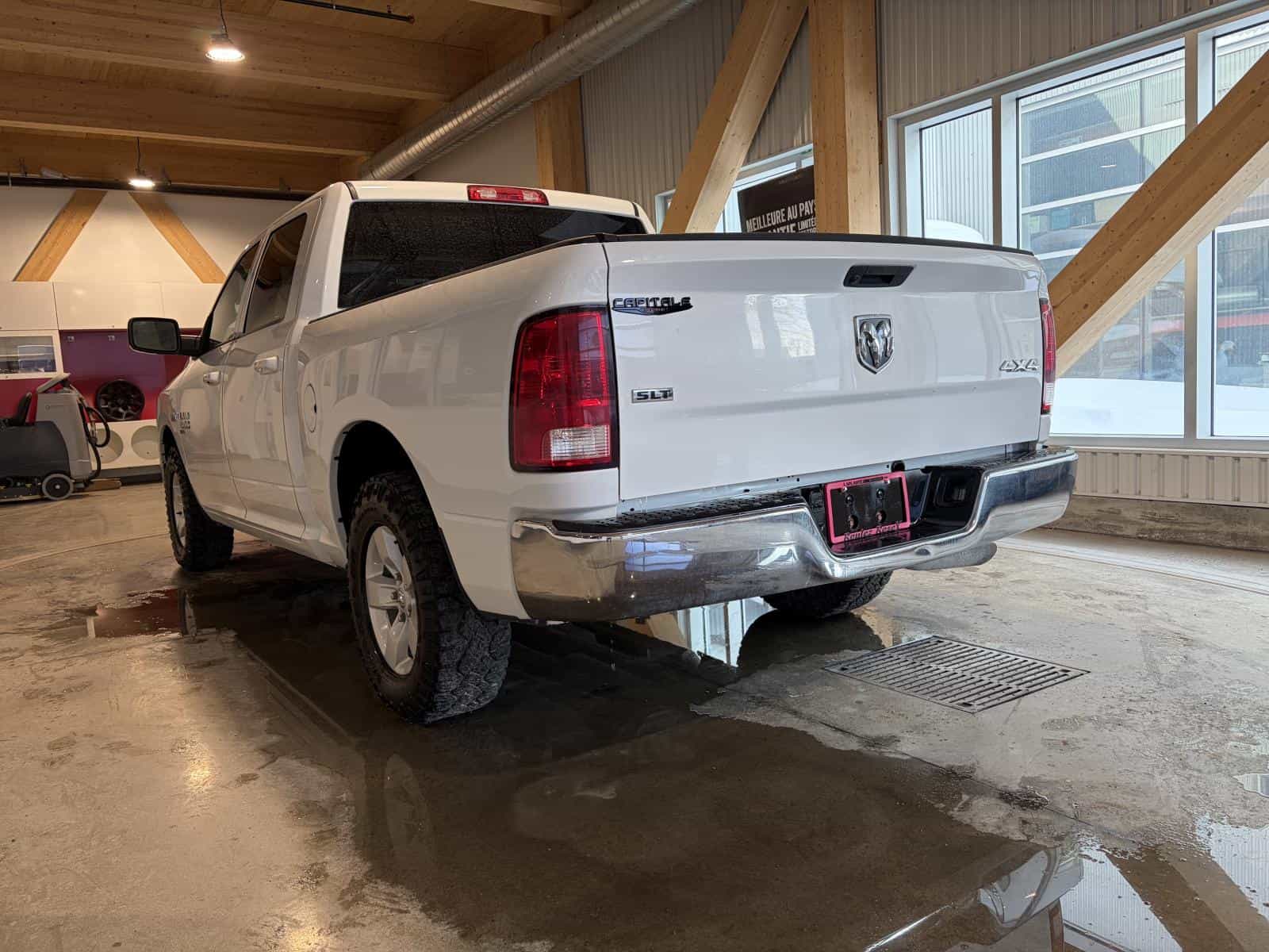 2022 RAM 1500 Classic SLT - Image 2