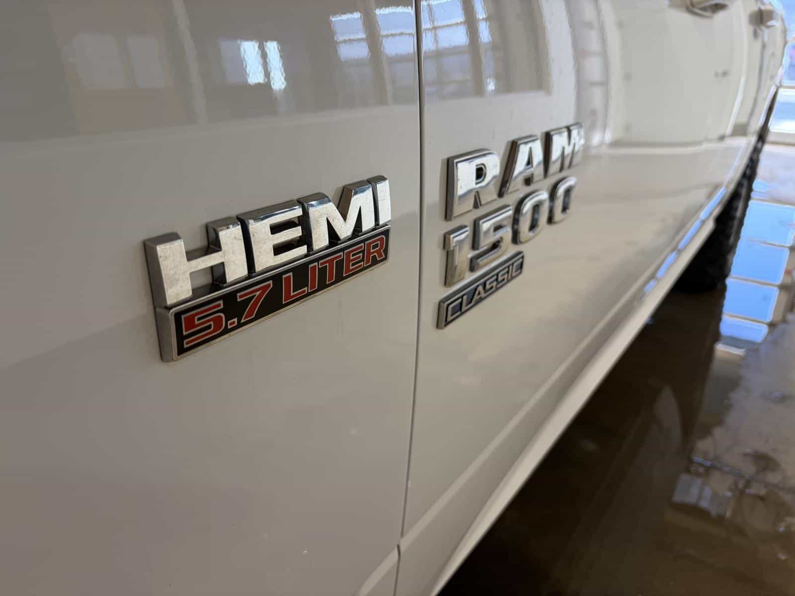 2022 RAM 1500 CLASSIC SLT SLT - Image 8