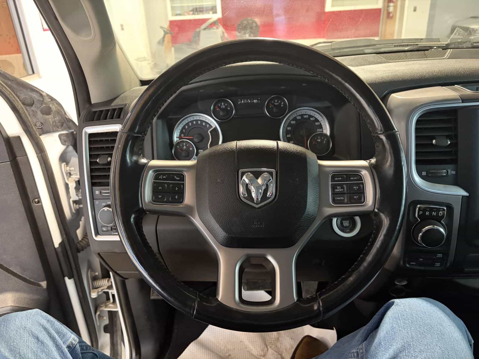 2022 RAM 1500 Classic SLT - Image 16