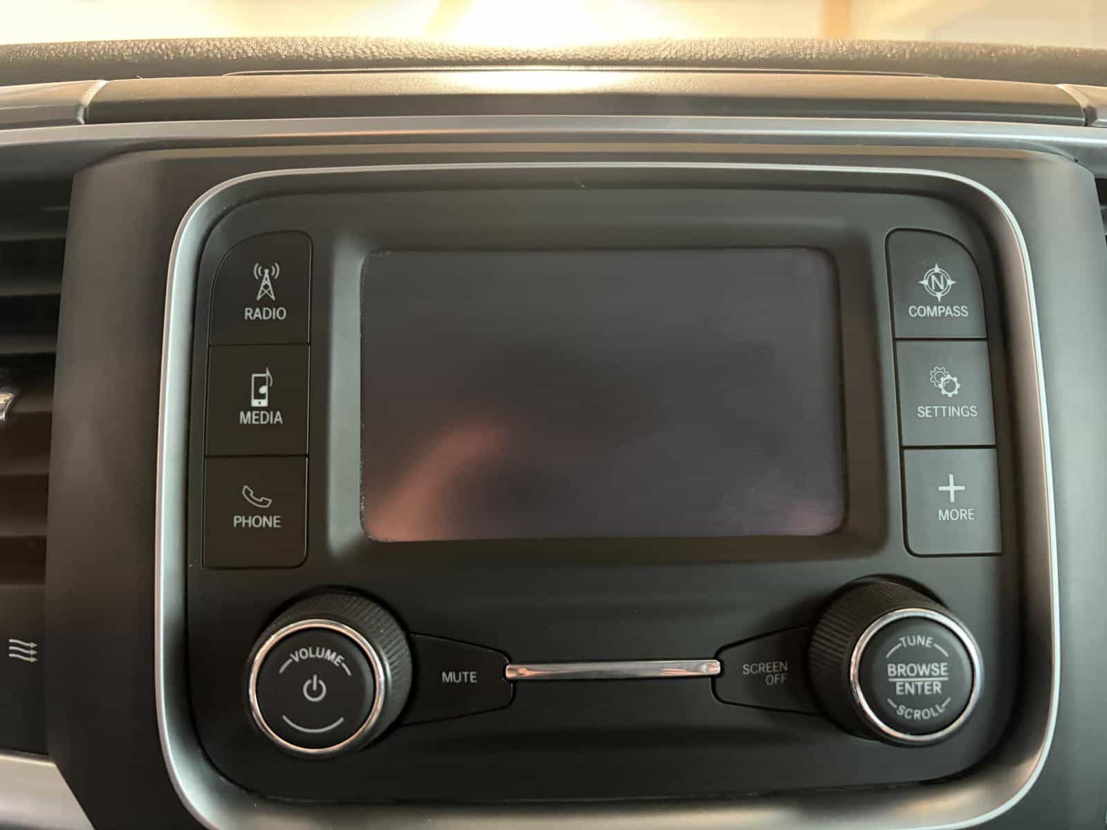 2022 RAM 1500 Classic SLT - Image 25