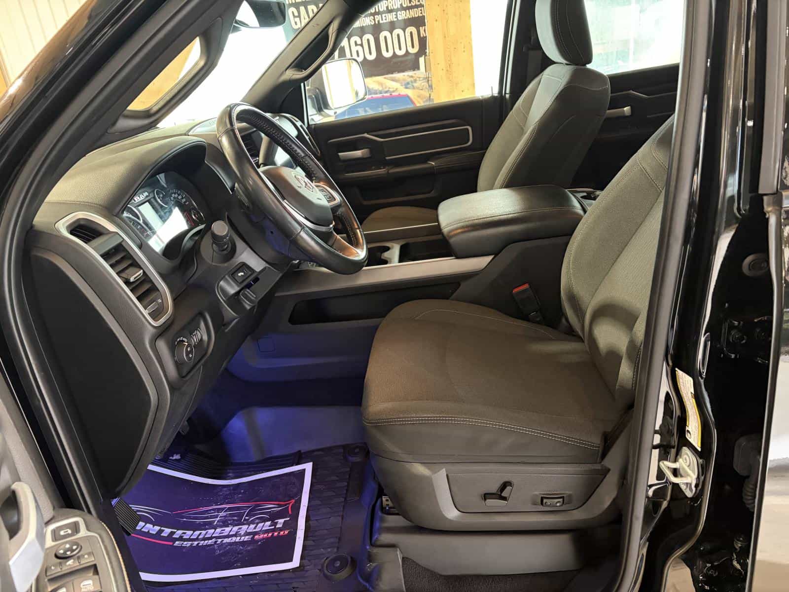 2020 RAM 2500 Big Horn Big Horn - Image 12