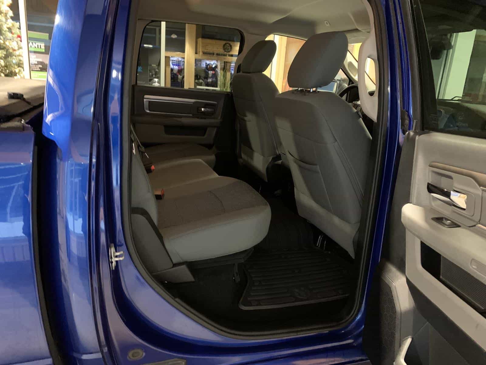 2017 RAM 1500 SLT SLT - Image 10