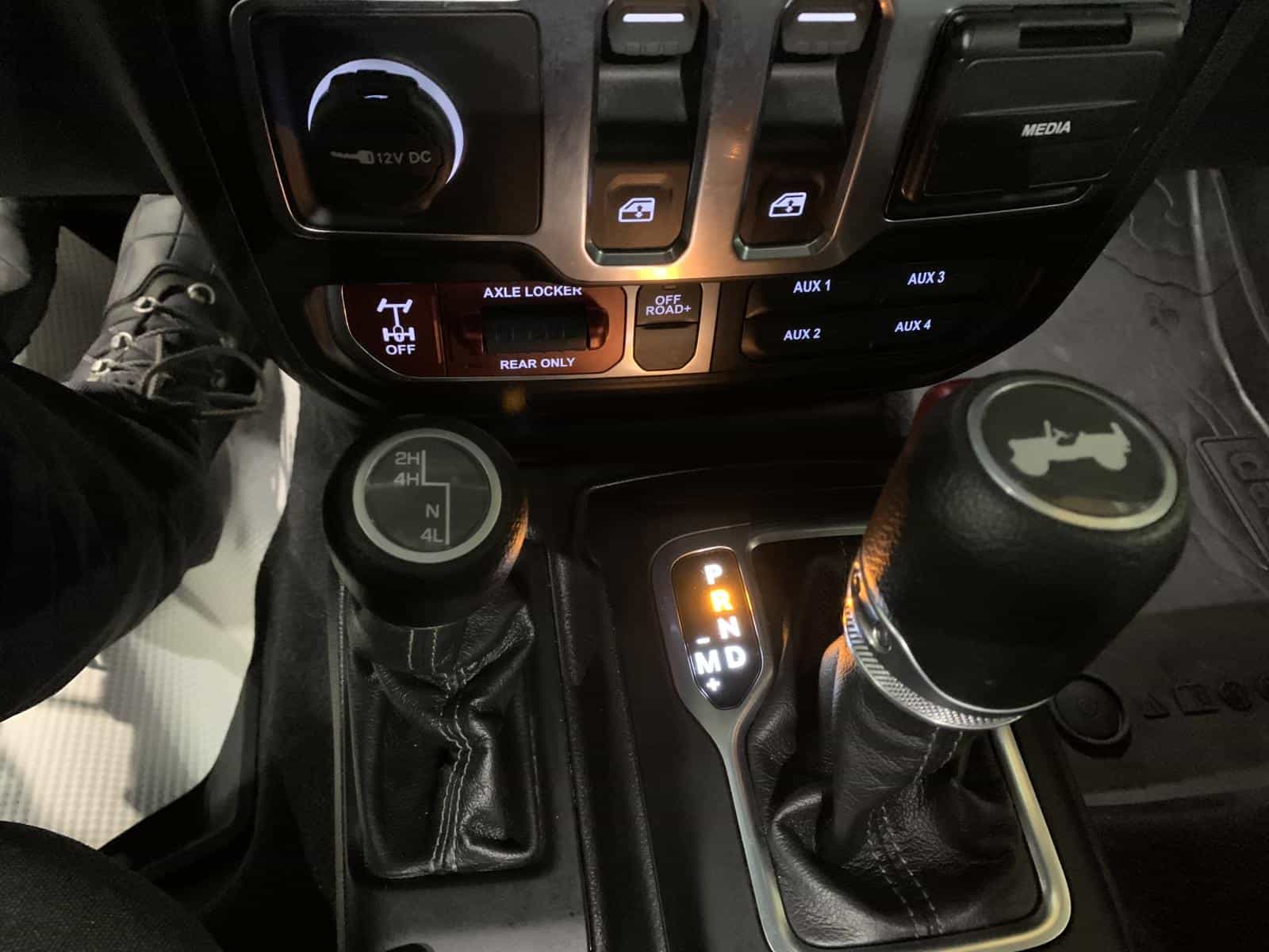 2024 Jeep Wrangler Sport Willys - Image 14