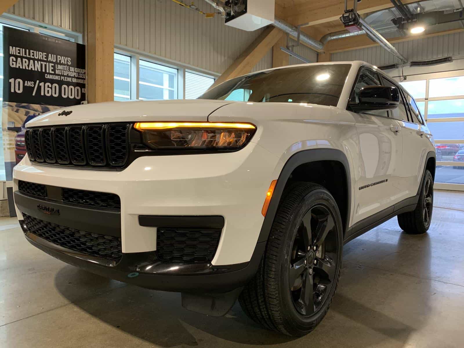 2025 Jeep Grand Cherokee L Altitude - Image 1