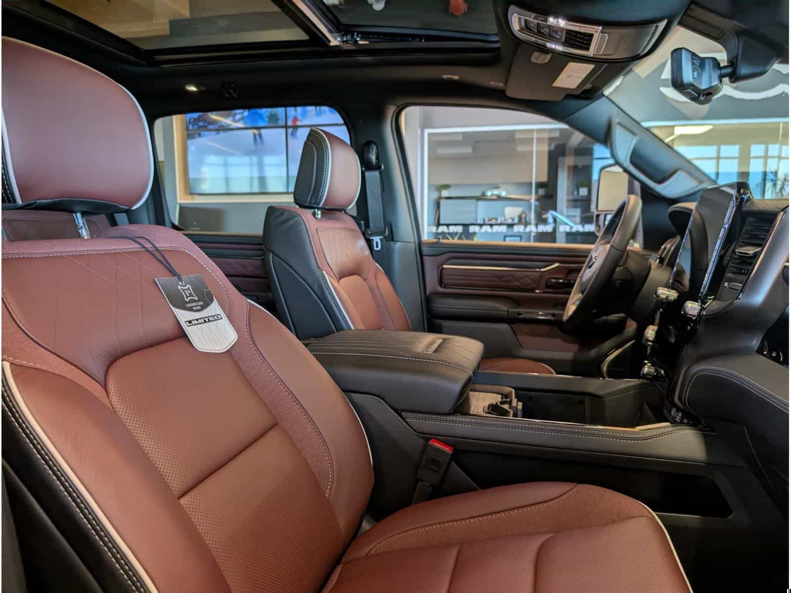 2026 RAM 1500 Limited - Image 10