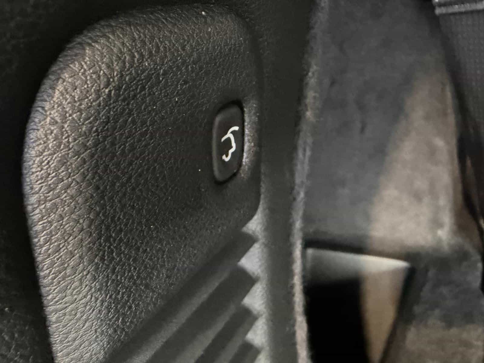 2025 Dodge Durango R/T - Image 15