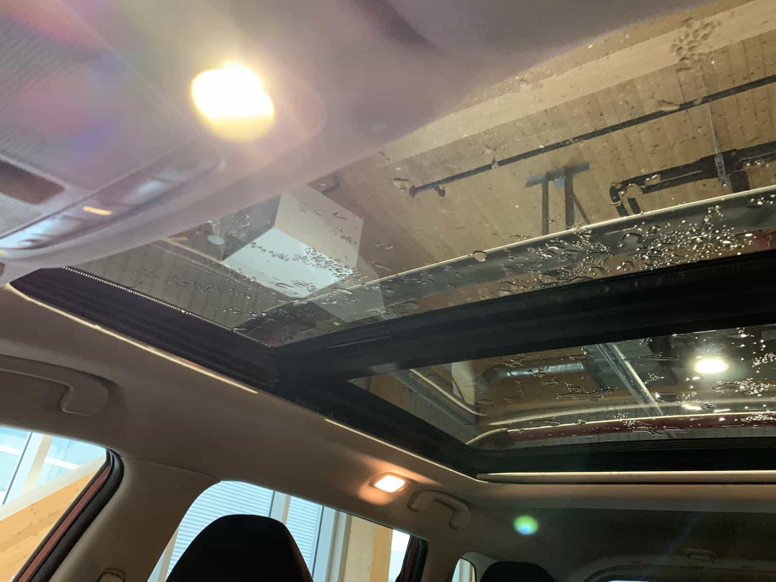 2016 Nissan Rogue SV - Image 25