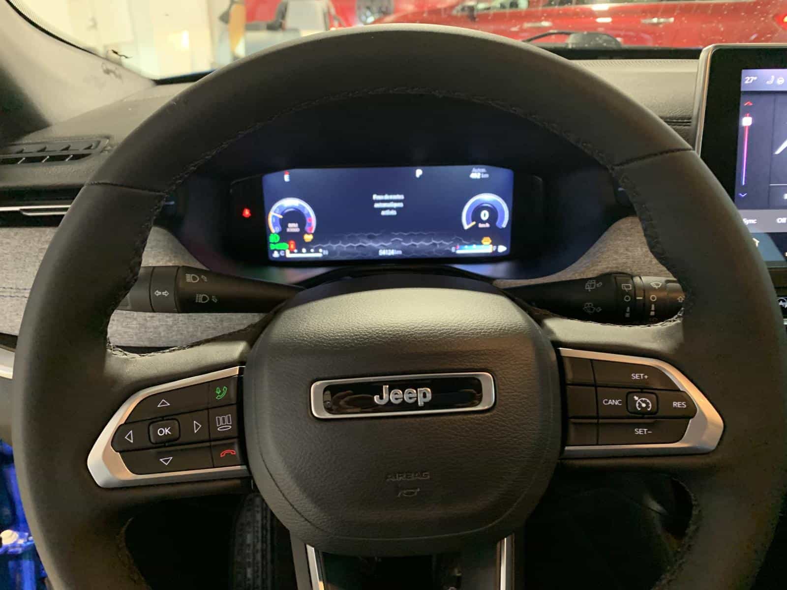 2023 Jeep Compass North - Image 13