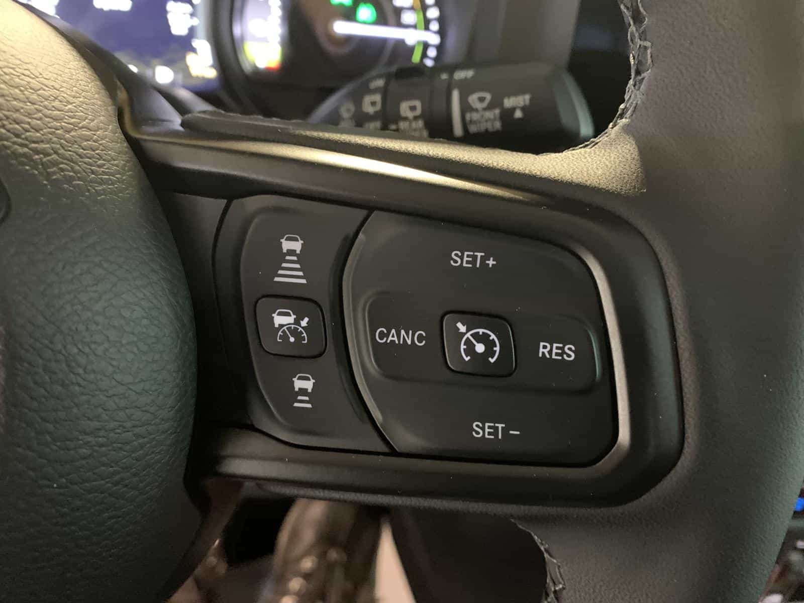 2025 Jeep Wrangler Sahara 4XE - Image 19