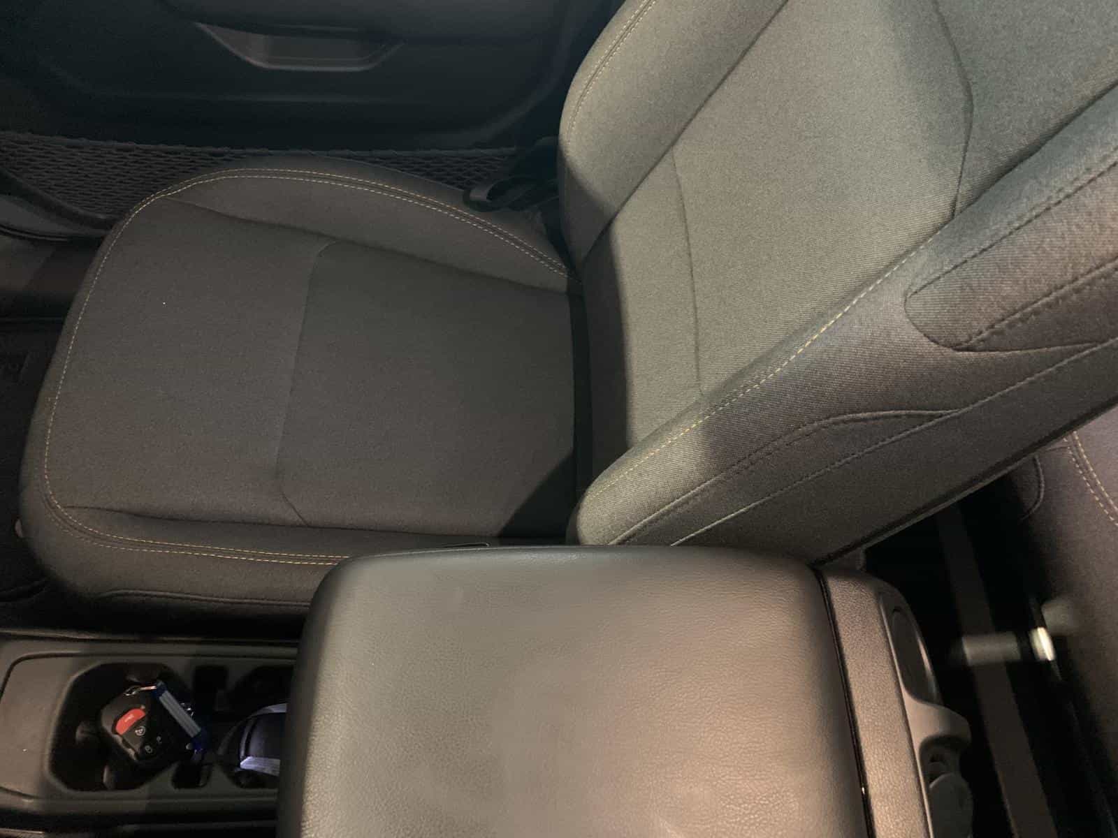 2025 Jeep Wrangler Sahara 4XE - Image 29