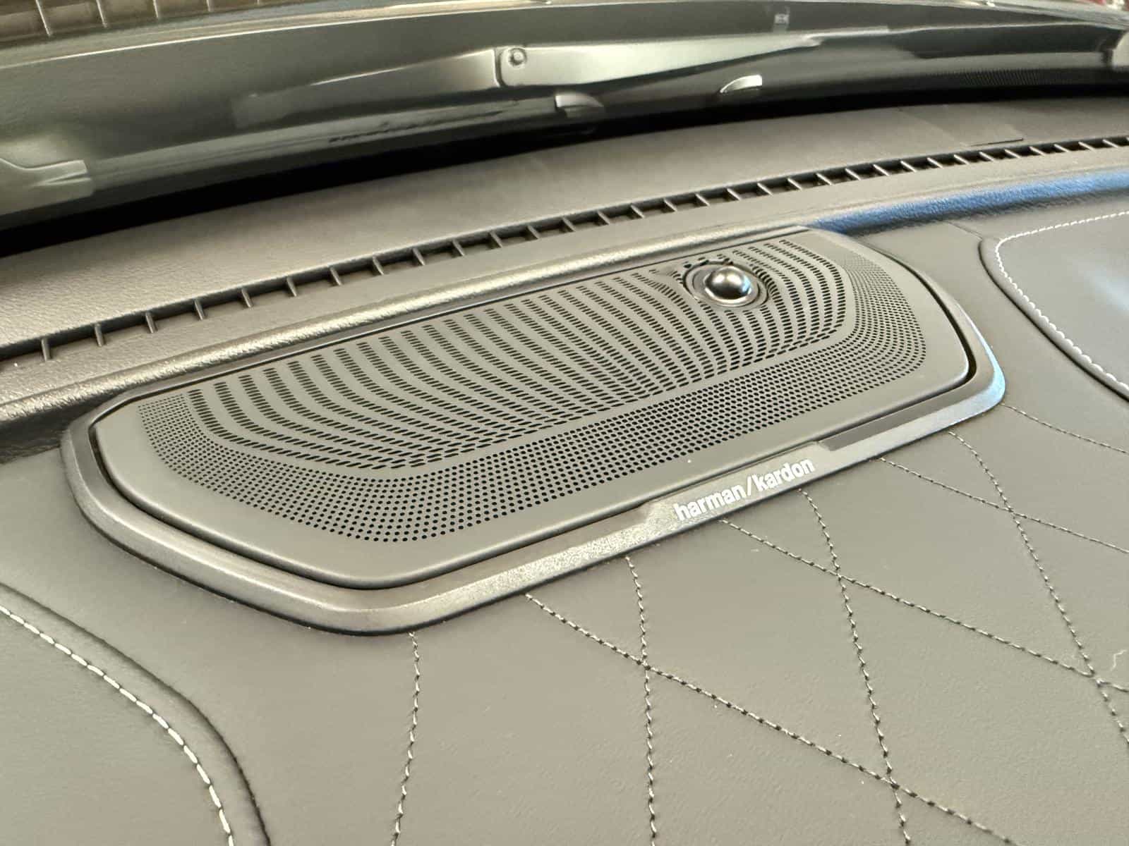 Image 13 RAM 2500 Limited 2026