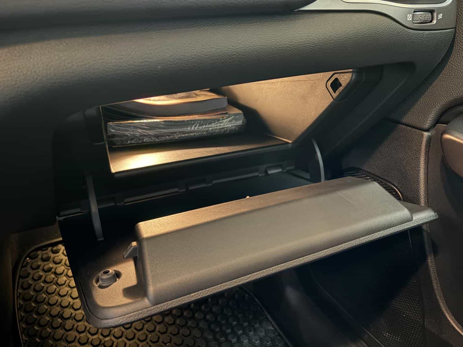 2019 Jeep Cherokee North - Image 14