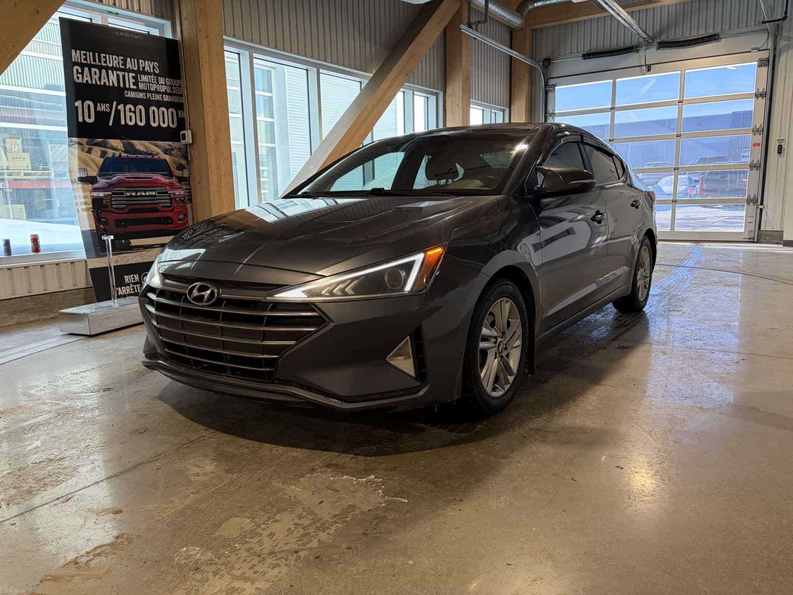 2019 Hyundai ELANTRA SEL/VALUE/LIMITED Preferred - Image 1