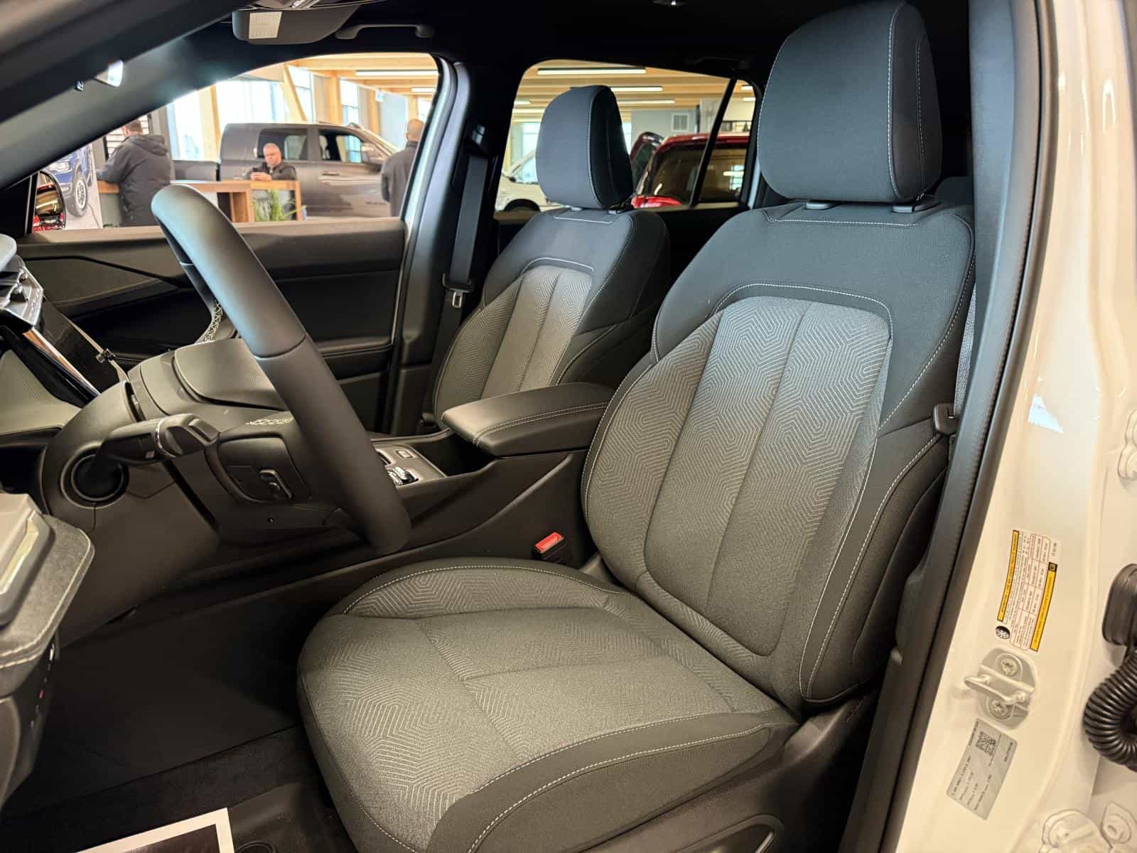 Image 4 Jeep Cherokee Laredo 2026