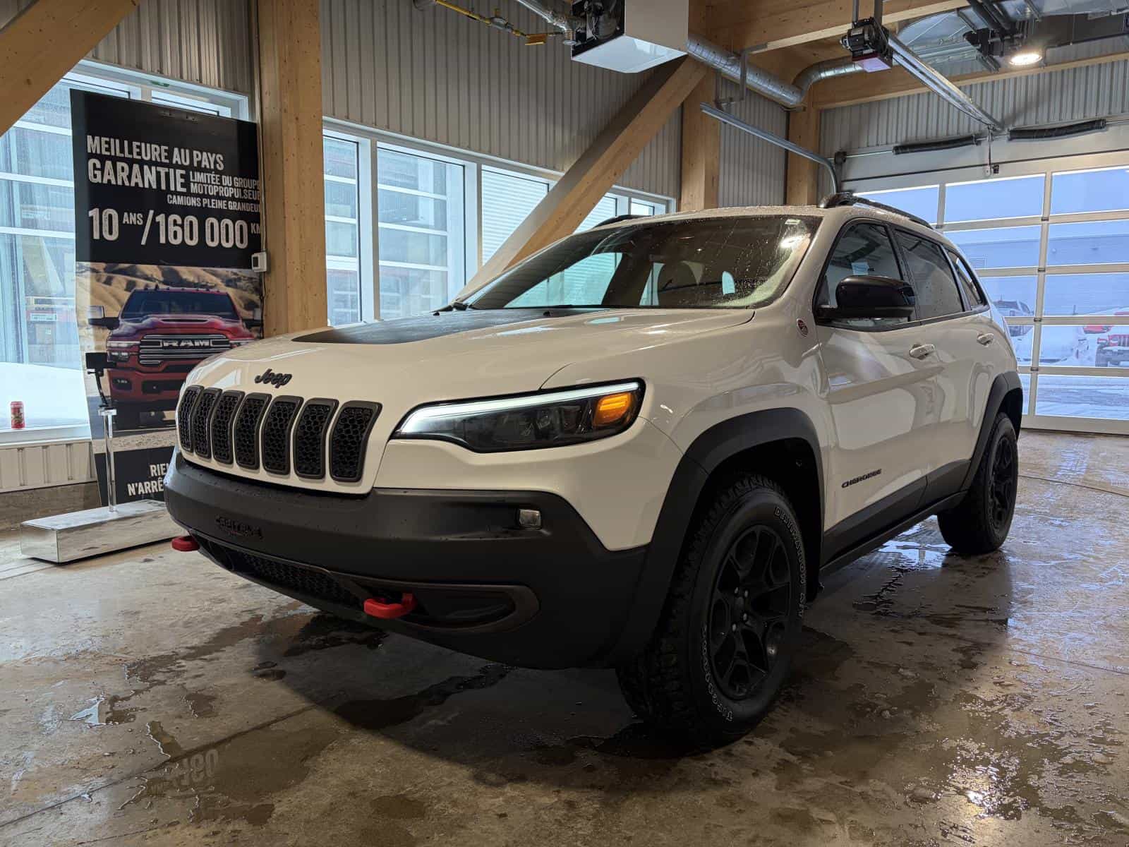 2022 Jeep CHEROKEE TRAILHAWK Trailhawk - Image 1