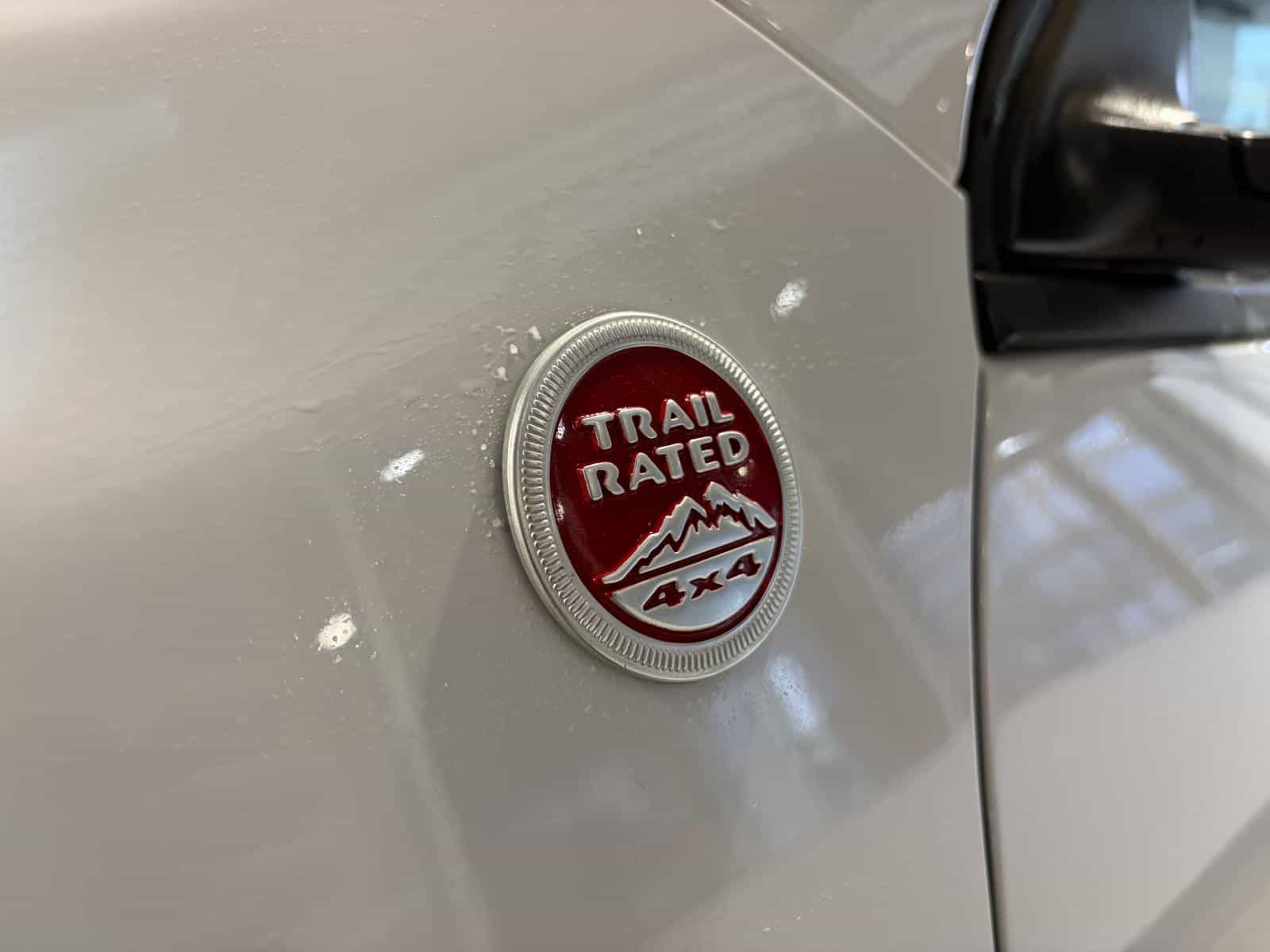 2022 Jeep Cherokee Trailhawk - Image 8