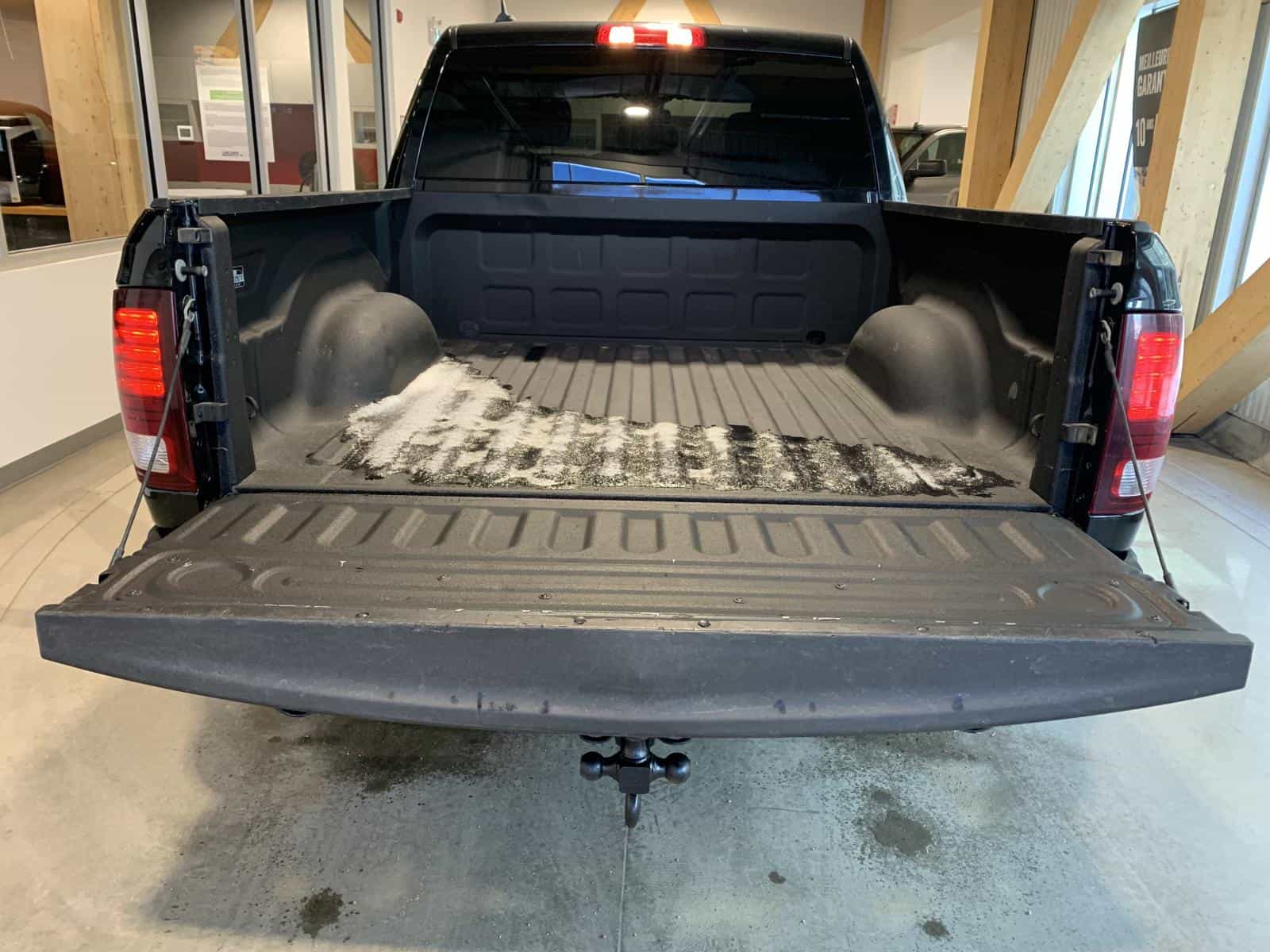 2023 RAM 1500 Classic Warlock - Image 10