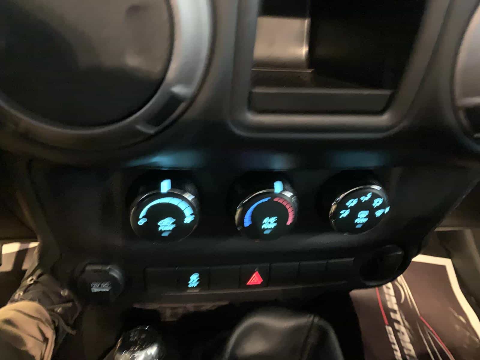 2018 Jeep Wrangler Sport Sport - Image 14