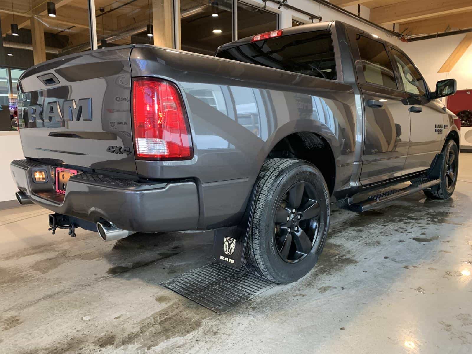 2020 RAM 1500 CLASSIC TRADESMAN/EX ST - Image 4