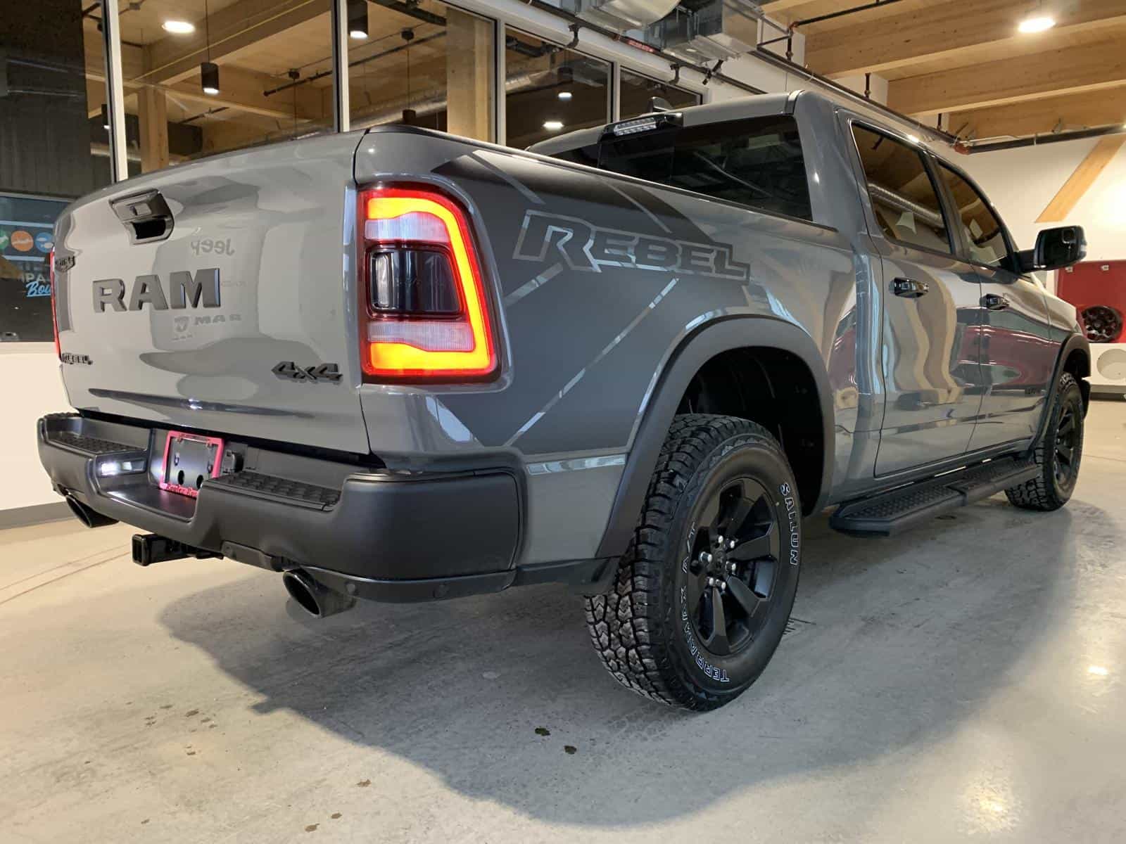 Image 4 RAM 1500 REBEL Rebel 2023