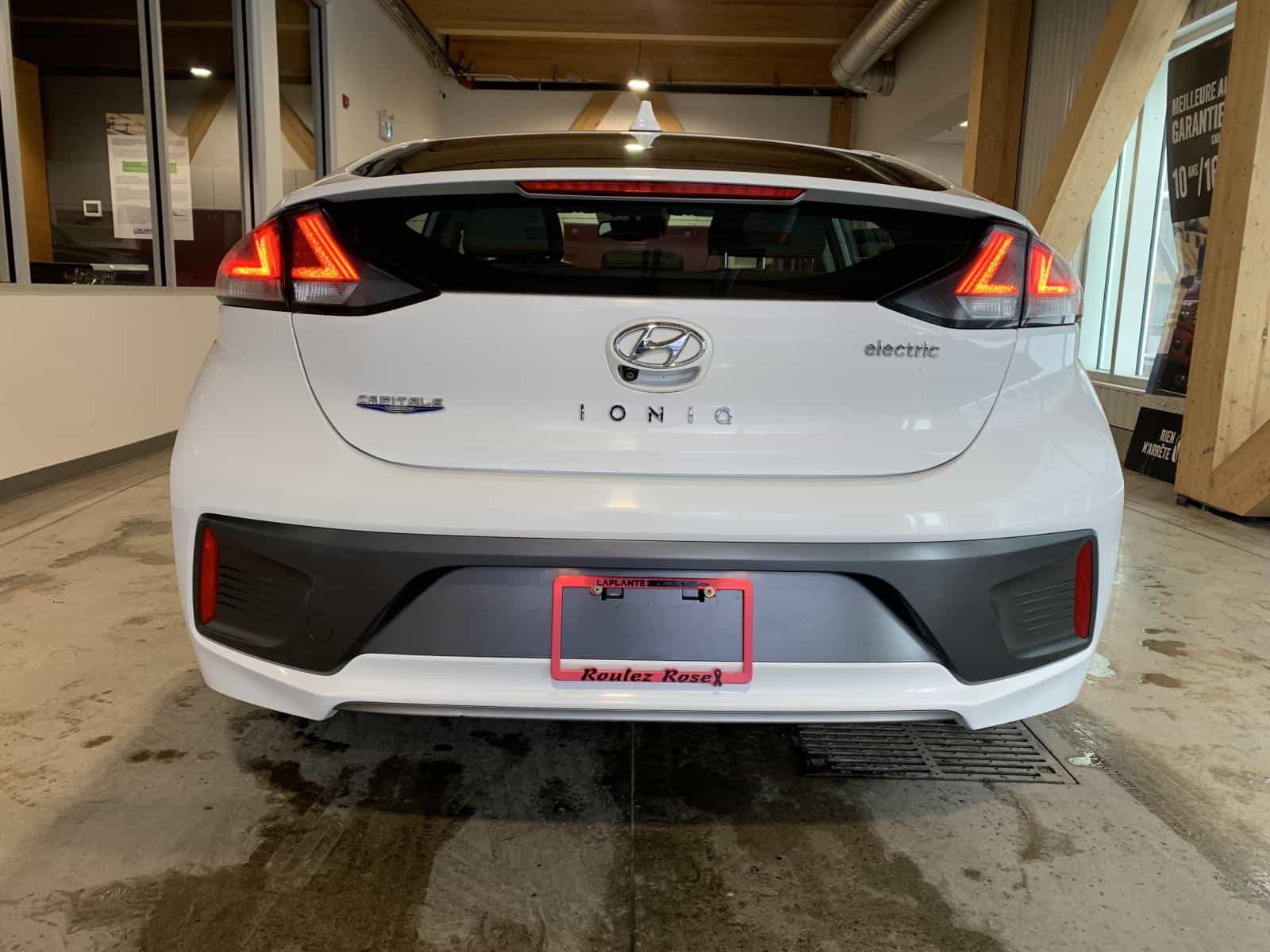2021 Hyundai Ioniq Preferred - Image 3