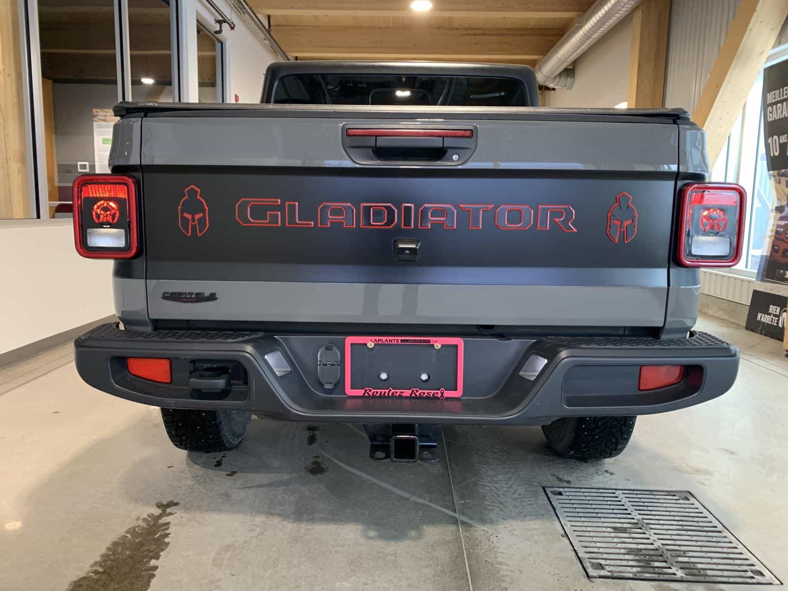 2022 Jeep Gladiator Sport S - Image 3