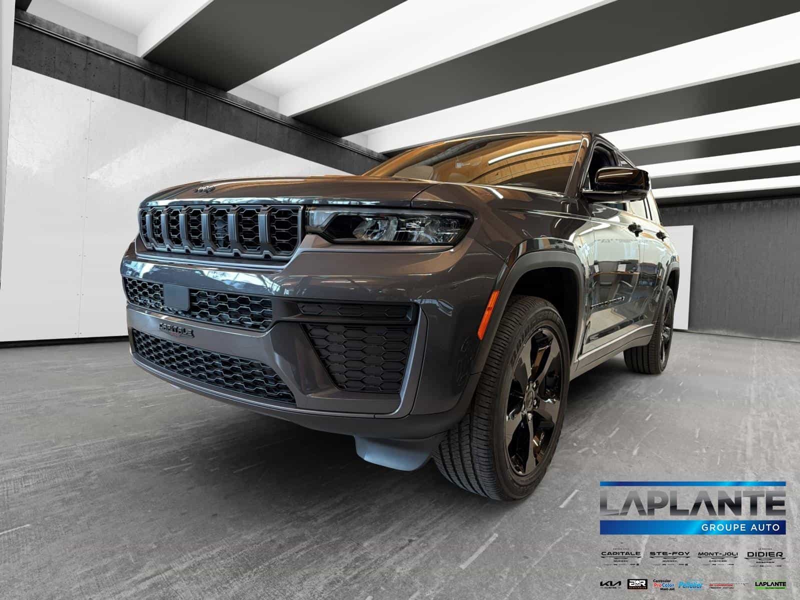 2026 Jeep Grand Cherokee Altitude - Image 1