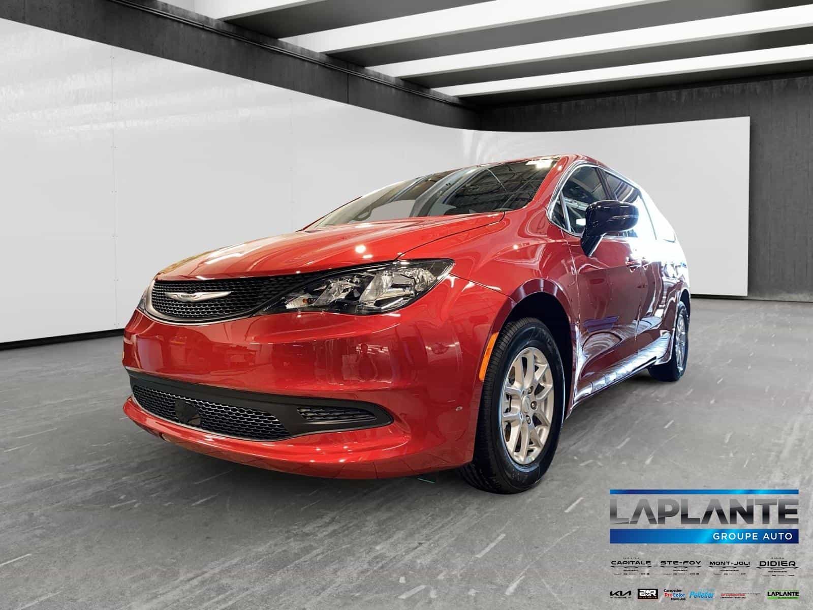 2027 Chrysler Grand Caravan SXT - Image 1