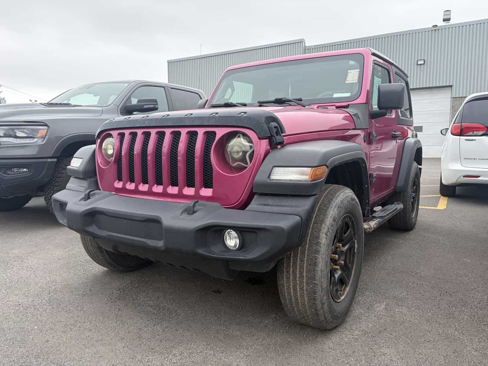 Image 1 Jeep Wrangler Sport 2022