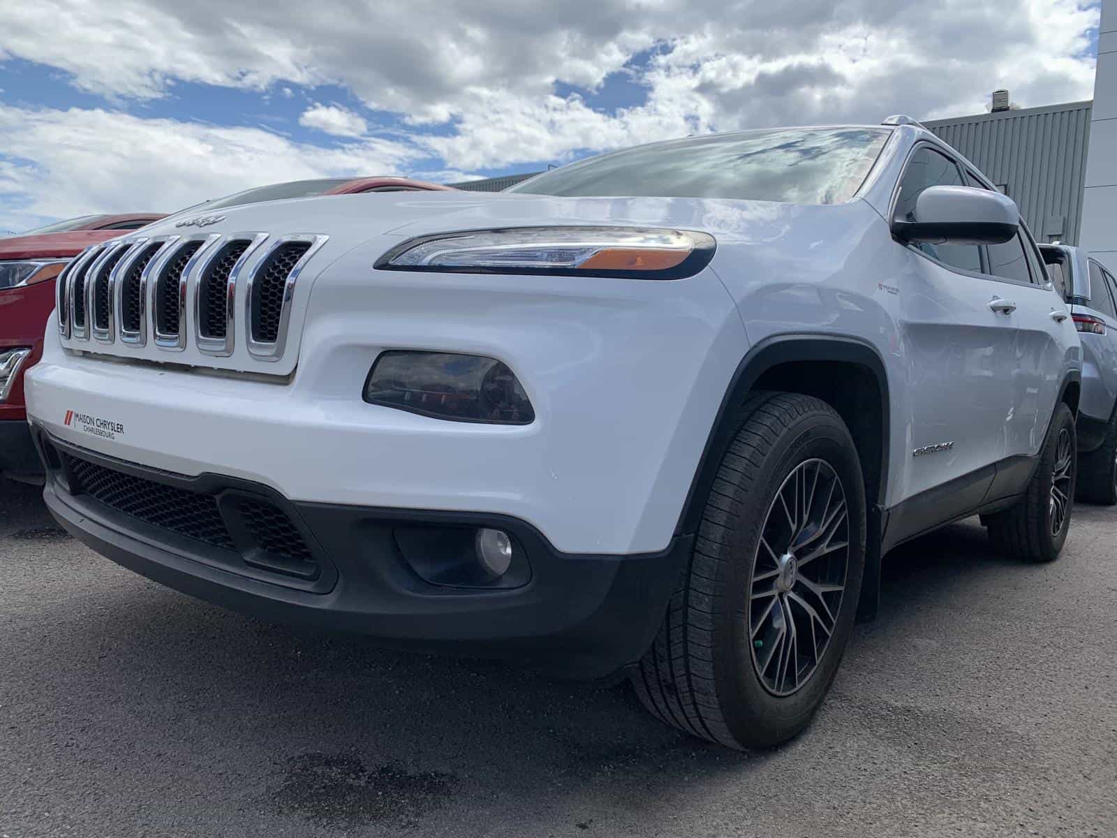 2016 Jeep Cherokee North - Image 1